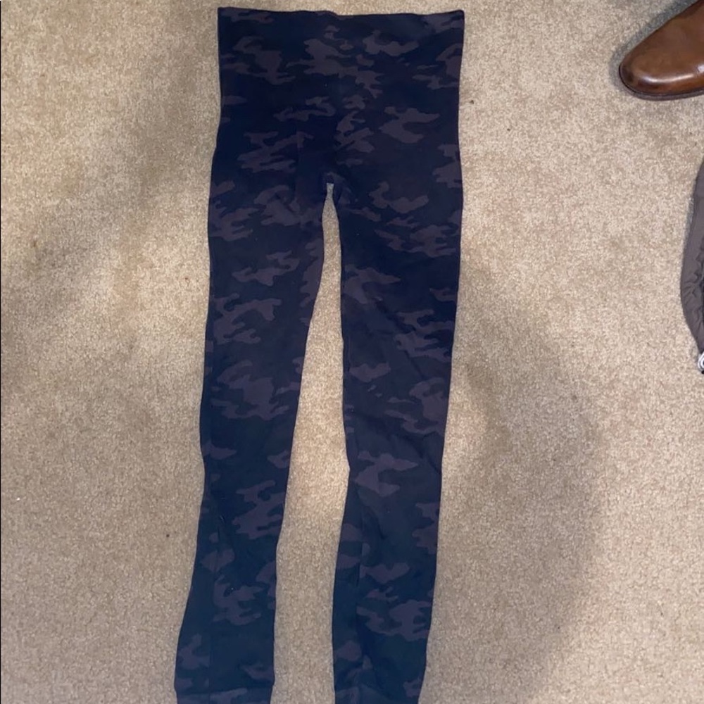 Spanx brand leggings!